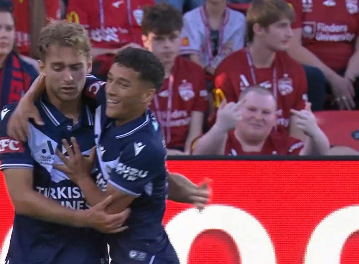 ForVucksSake's tweet image. 🚨SACK ARTHUR DILES🚨
THIS CLUB IS A BIN FIRE 🔥 

GIVE US YOUR 3-2-1 VOTES FOR THE MAKSTIL BALLS OF STEEL AWARD 
#ADLvMVC