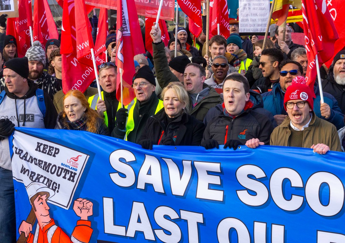Unite the union: join a union (@unitetheunion) on Twitter photo "Money extracted by billionaire investors disappears into offshore tax havens. Money in workers’ pockets goes back to local economies & benefits everyone. Jobs matter. Skills matter. It matters where we make
things. That’s why unions must be part of the growth plan".
<a href="/UniteSharon/">Sharon Graham</a> "Money extracted by billionaire investors disappears into offshore tax havens. Money in workers’ pockets goes back to local economies & benefits everyone. Jobs matter. Skills matter. It matters where we make
things. That’s why unions must be part of the growth plan".
<a href="/UniteSharon/">Sharon Graham</a>
