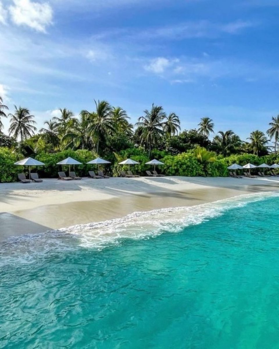viewsoff_'s tweet image. Maldives