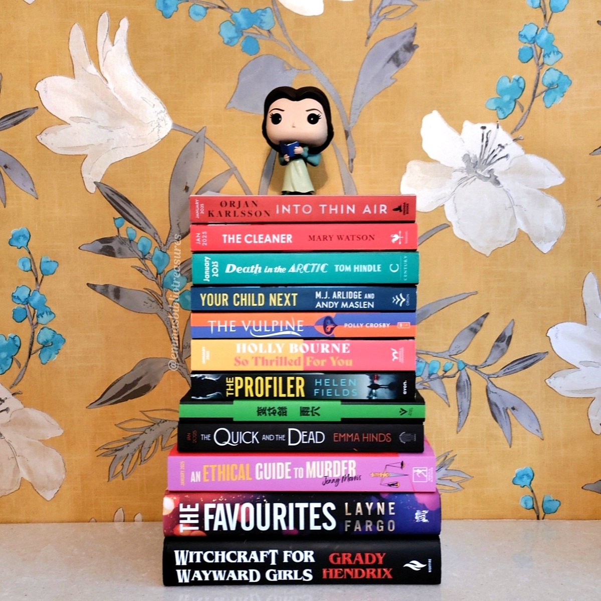 Bibliotreasures's tweet image. For #stacksaturday I&apos;m sharing my bumper stack of books that are out this week. 

Are any of these in your TBR? 

#BookTwitter