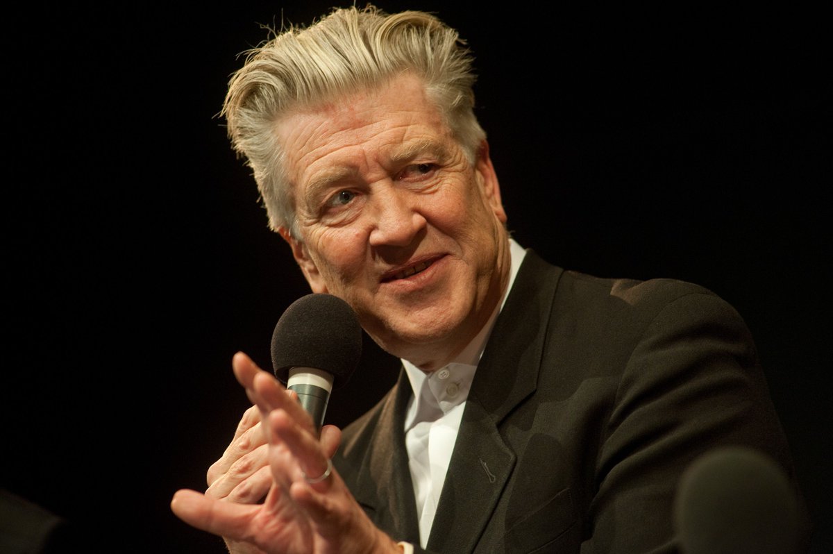 cinemathequefr's tweet photo. Souvenir de la visite de David Lynch à la Cinémathèque française, en octobre 2010.
Goodbye Mr. Lynch 🖤 https://t.co/IuVjN34tGs