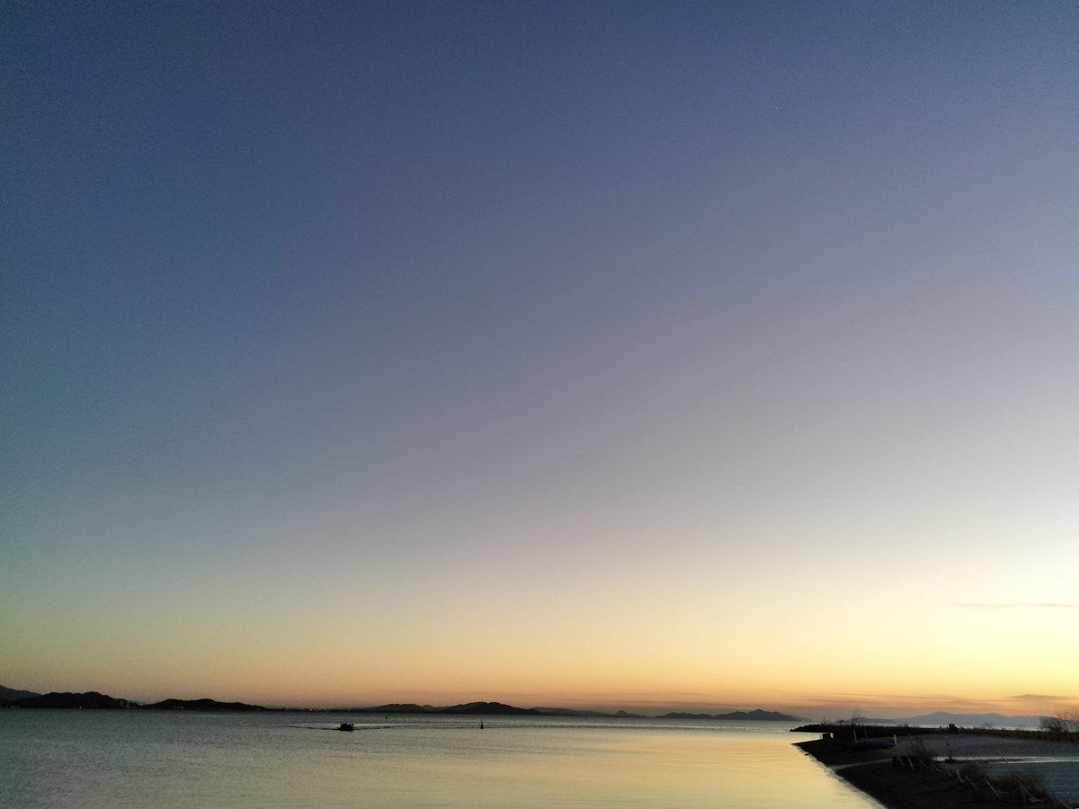 PonkotsuGG's tweet photo. こんばんは。
あったかそうに見えても実は寒い。
そんな日でした。
釣れたのでしょうか？ https://t.co/aKHxpXuURE