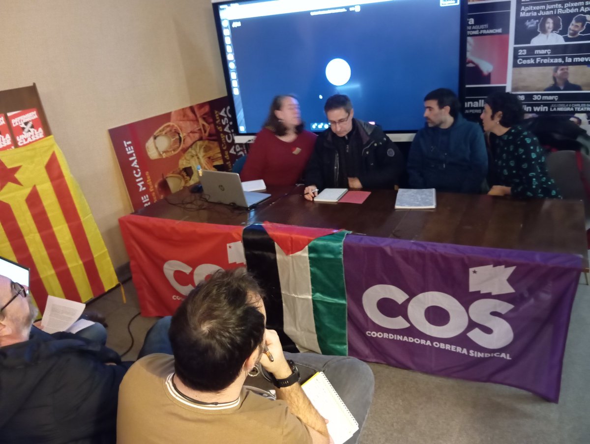 Comencem la taula redona sobre la situació i conflicte lingüístic a les aules a <a href="/elmicaletsc/">Societat Coral el Micalet</a> amb companys i companyes d <a href="/COSEducacio/">COS Educació</a> <a href="/sepc_uv_/">SEPC Universitat de València</a> <a href="/casalperpinya/">El Casal de Perpinyà</a> <a href="/PlataformaPV/">Plataforma per la Llengua - País Valencià</a> <a href="/escolatv/">Escola Valenciana</a>  <a href="/bassot_/">Ca Bassot 🇵🇸</a> i #FamíliesPelValencià 
#DefensemLaLlenguaUnimLaClasse
