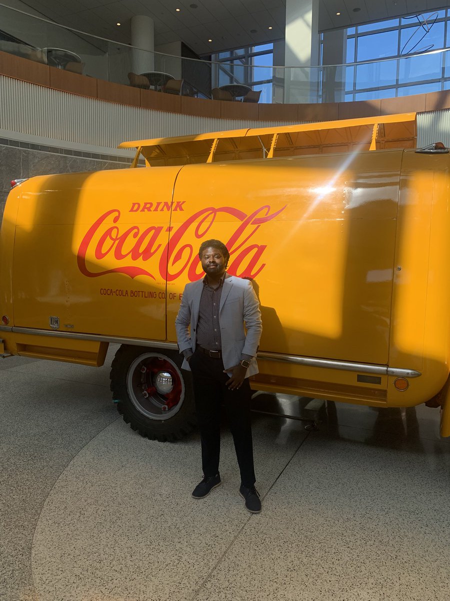 KingMontaeRush's tweet photo. granted the serenity of a define #LEGACY … contemplating of being a @CocaCola #FineArtsandAcademicScholar at @apsupdate to now being at the corporate headquarters for a day of insight about career awareness‼️  #DonaldBristowRisingSTAR award recipient‼️ #MontaeRush 🏆✨🎤💰🌈🤴🏾 https://t.co/MpMDqKBSXu