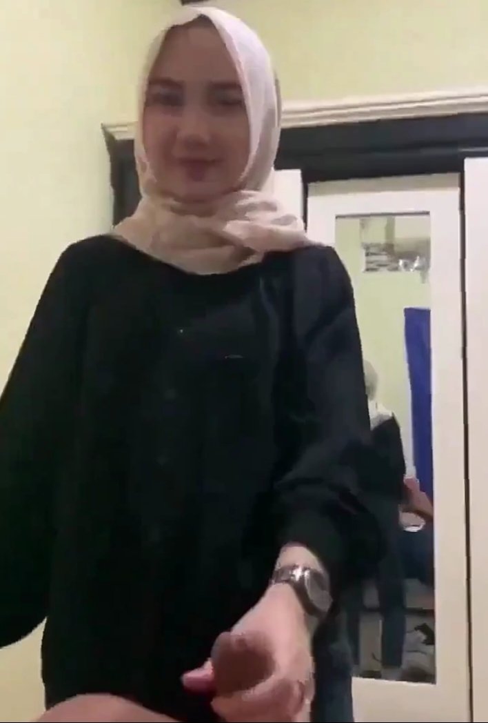 New_indox's tweet photo. VIRAL !!! Hijab cantik merem melek keenakan. https://t.co/mwgcGL0Ene
