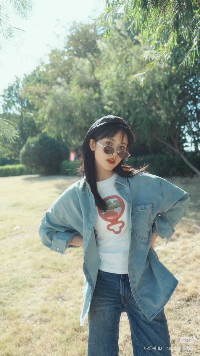 jjjjjjj061313's tweet photo. Omg 😱 #ShenYue I miss you!!! 
From XHS https://t.co/akdrGwdk2W