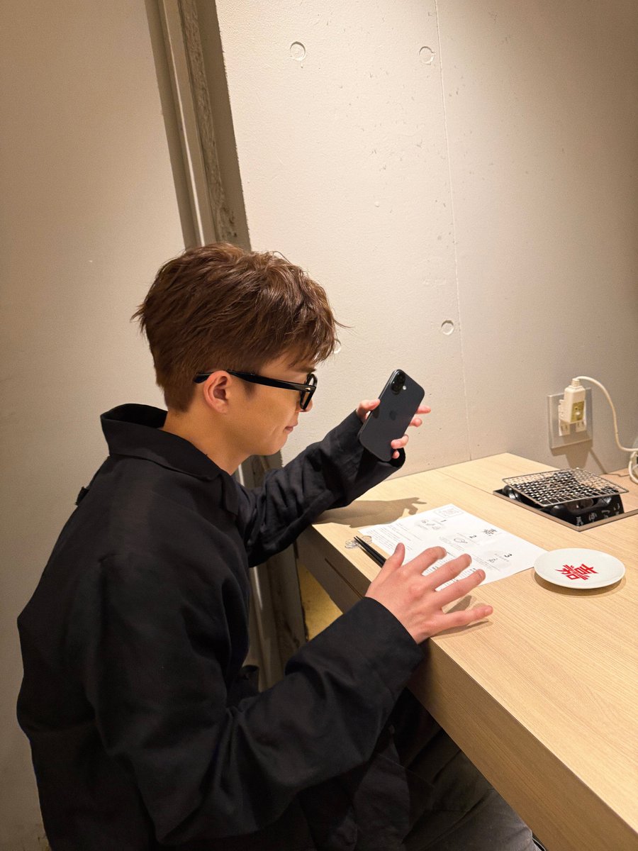 treasure_hd's tweet photo. 📸🤖 

#トレジャー #ASAHI #아사히 #TREASURE @treasuremembers https://t.co/GS2mPmSwcD