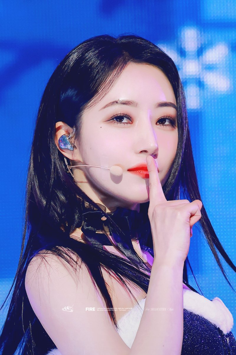 241224 
#DREAMCATCHER #SUA #드림캐쳐 #수아 #김보라