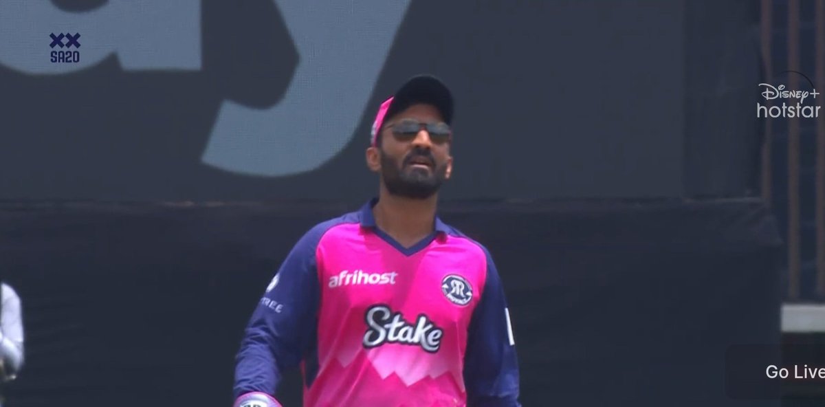DKFANFOREVER's tweet photo. Streetsmart DK 😎😎
Love you sir 🩷💕
Hoping that you will showcase some brilliant performance today >>>>>
COME ON DK 🔥🔥

#PCvsPR #CricketTwitter https://t.co/vcVCFamAE2