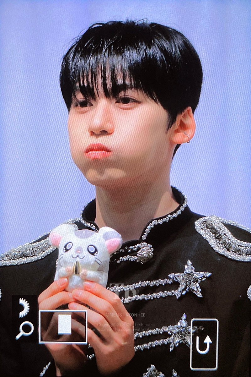 theplanet627's tweet photo. 250118 #건희 #KEONHEE #ONEUS #원어스 https://t.co/HiTG6RFCsk