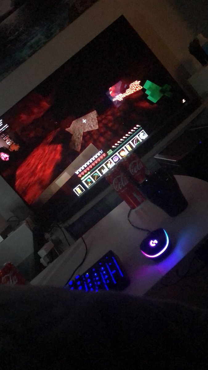 Tog med datorn till en kompis igår för internet 😭