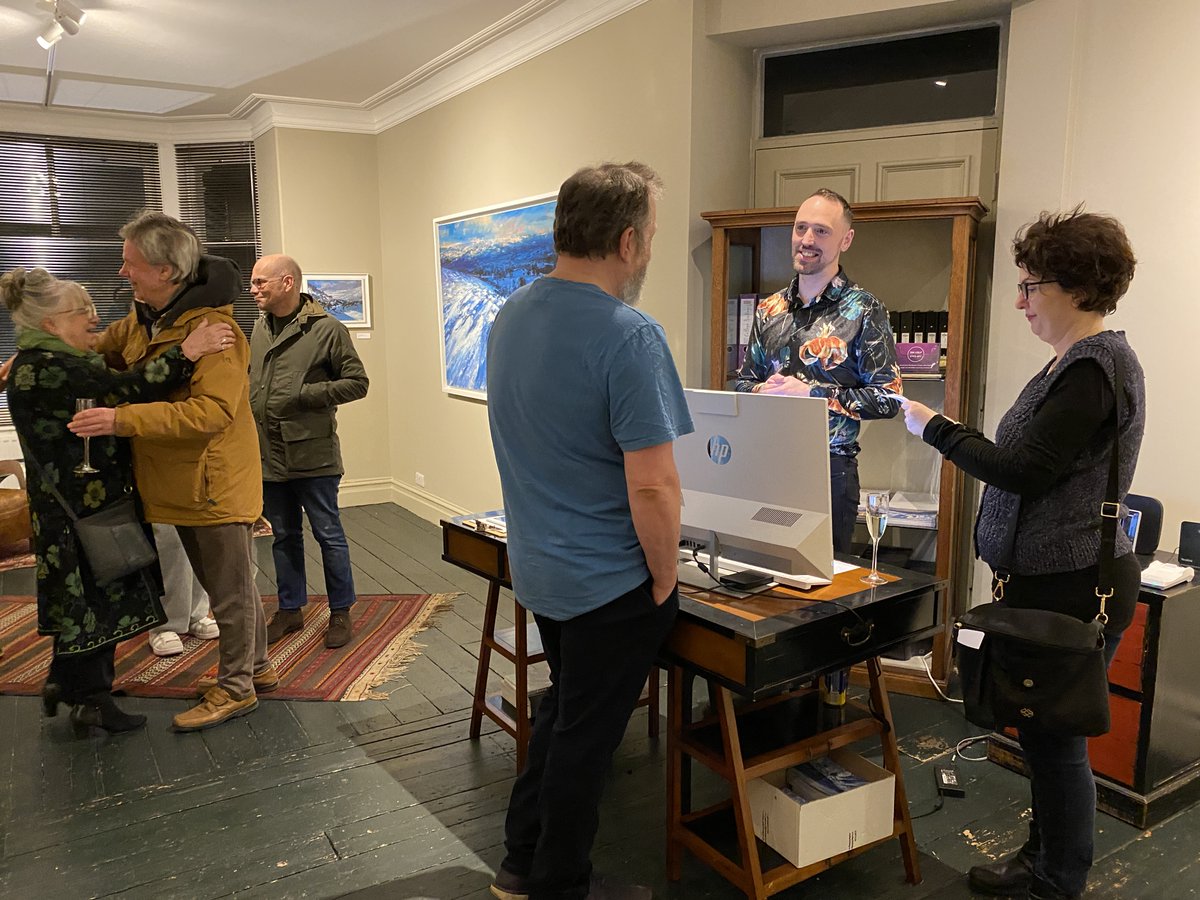 FfinyParcArt's tweet photo. What a great way to start the new season! Martin Collin's Exhibition has got off to a great start, thank you to all who came last night. We are open today, please come and say hi... https://t.co/EIQY6MRQgy #welshart #artwales #celf #oriel #llandudnogallery #northwales #eryri https://t.co/XRf5gfWy3w