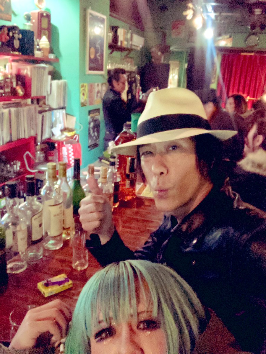 👇今回の札幌ツアーの忘れ物

・ハット🎩（ヘイズの必需品）
・ウィンドシンセの楽譜（ファルコンカンパニーの必需品）
・UNIQLOライトダウン（北国の必需品）

ダメだなぁ〜忘れ物しちゃうんだなぁ〜あははははは…😭
<a href="/ShakKeiji/">shak keiji</a> とパシャリ📷✨