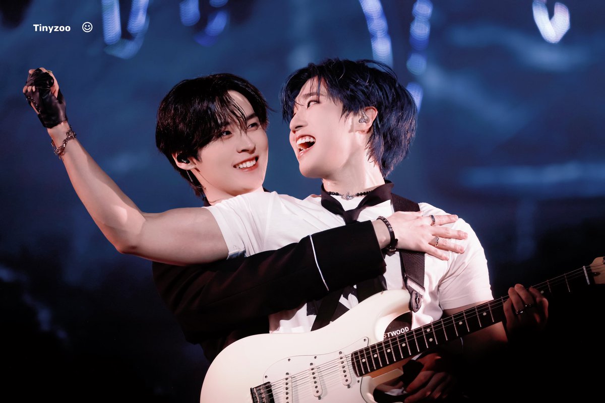 hanmingg's tweet photo. 😭😭😭😭😭😭😭😭 https://t.co/pA8ZfoPbhJ