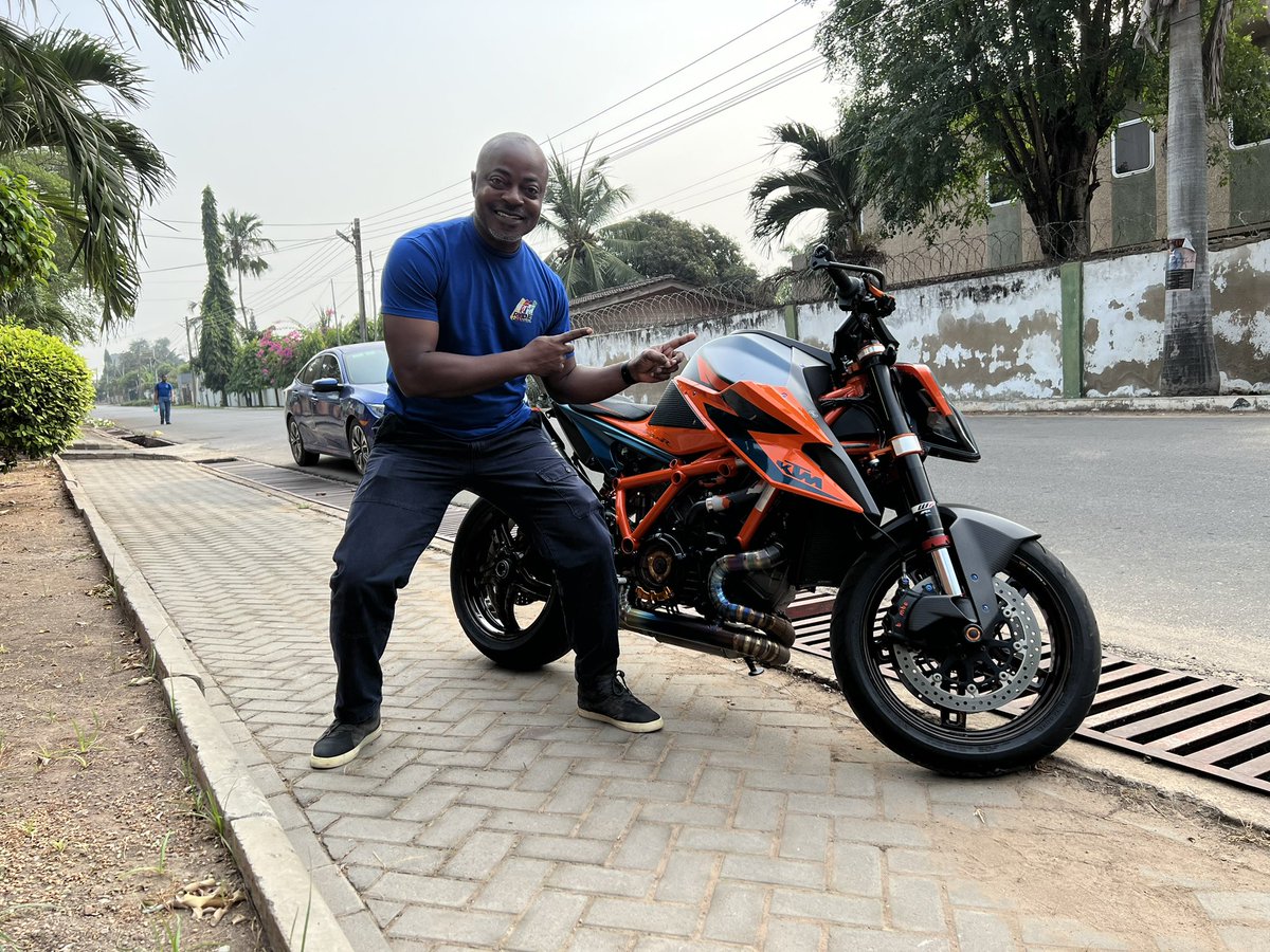 RydeChannel's tweet photo. “Office of the day: shooting an episode of JoyRyde with the beastly KTM 1290 Duke R 🏍️🔥. This motorcycle is an absolute thrill! Stay tuned for the full episode dropping soon on the Ryde Channel. Cheers! #JoyRyde #KTM1290DukeR #RydeChannel #MotorcycleLife” https://t.co/haRkW9CUd0