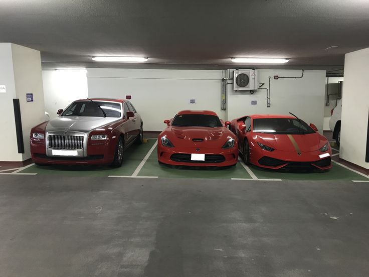bezogeonsol's tweet photo. Your apartment has 3 secure parking spots. What cars are you buying with $BEZOGE? https://t.co/CqbTbhrh7D