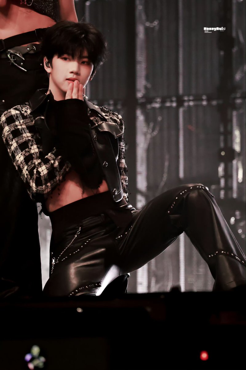 cyclameninwave's tweet photo. 너무 좋아.. https://t.co/dxGd4XoewE