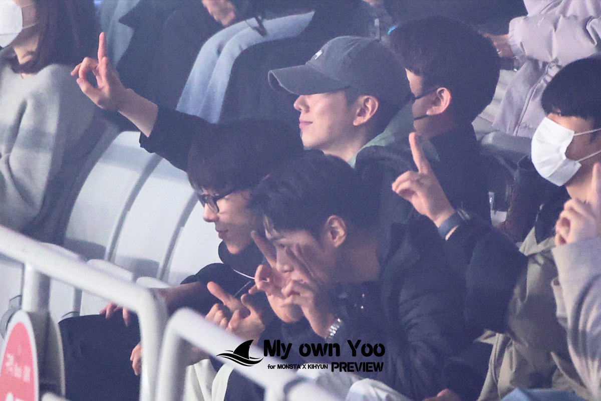 my_own_YooKH's tweet image. 250118 off the beat

형아들도 다같이 브이~~*✨v(^ᴗ^)v 💖

#기현 #KIHYUN #キヒョン 
#민혁 #MINHYUK #셔누 #SHOWNU
#아이엠 #창균 #IM
#몬스타엑스 #MONSTAX #MONSTA_X 
@OfficialMonstaX