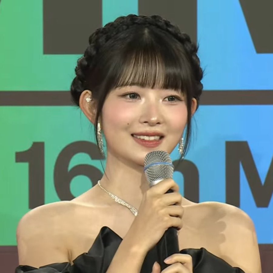 <a href="/hparkjay/">JAY</a> <a href="/ValiantOfLegend/">☄️</a> “Cie yang udah makan, gimana makannnya? kenyang engga sayang-sayangku??? kalau kurang, rampok aja gasss! oiyaaa, kurang enak kalau engga ada zeno gaksih??? hahah. Ayo sambil dengerin zeno biar enak nih malam Minggu. Yang jomblo nangis aja (aku)” x.com/valiantoflegen…