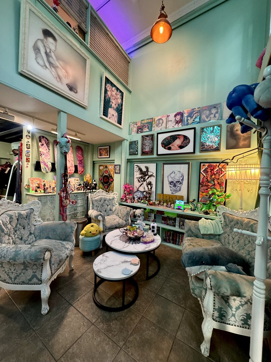 スタジオの大掃除が完了！✨デススト専用の神棚を作り、フィギュアを一つ一つ丁寧に拭いて並べ直す作業に、丸一日かかりましたww 来月の大阪心斎橋パルコでのDS展示会もめちゃくちゃ楽しみ！ 
📦🌧️🛤️⛰️⚠️👣🔗🧑‍🚀🌌💀
<a href="/InvasionClubJP/">INVASION CLUB いんくら</a>