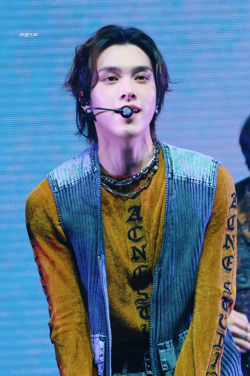 250118 UTO

#Hendery #黄冠亨 #헨드리 
#WayV #威神V #웨이션브이