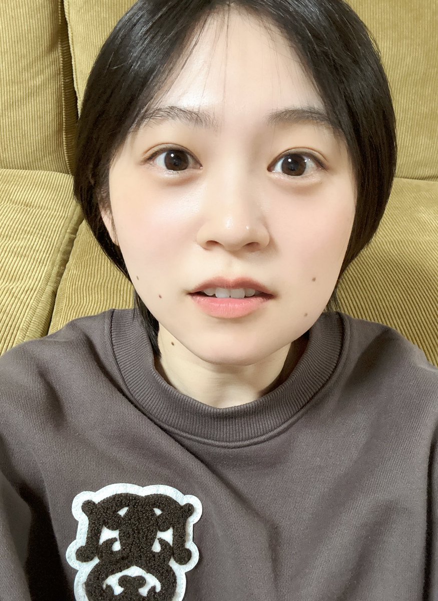 親知らず抜きました🦷 右下腫れてきた 来週のはっしーのイベントまでに