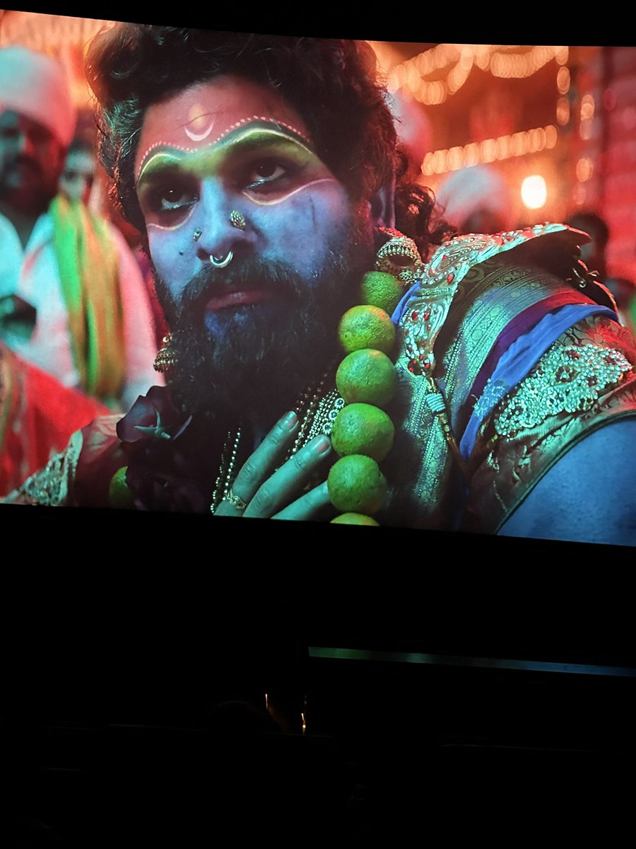 RANVIJAYANIMAL's tweet photo. GREATEST PERFORMANCE  EVER MADE OR ACTED BY AN INDIAN ACTOR IN THE HISTORY OF INDIAN CINEMA 

ALLU ARJUN'S NAME WILL BE WRITTEN WITH GOLDEN INK IN THE HISTORY 👌💥 https://t.co/NJvpG6vbhx