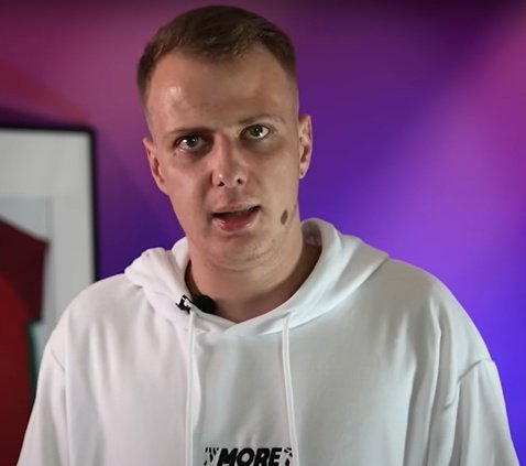 FAST INFO tweet media