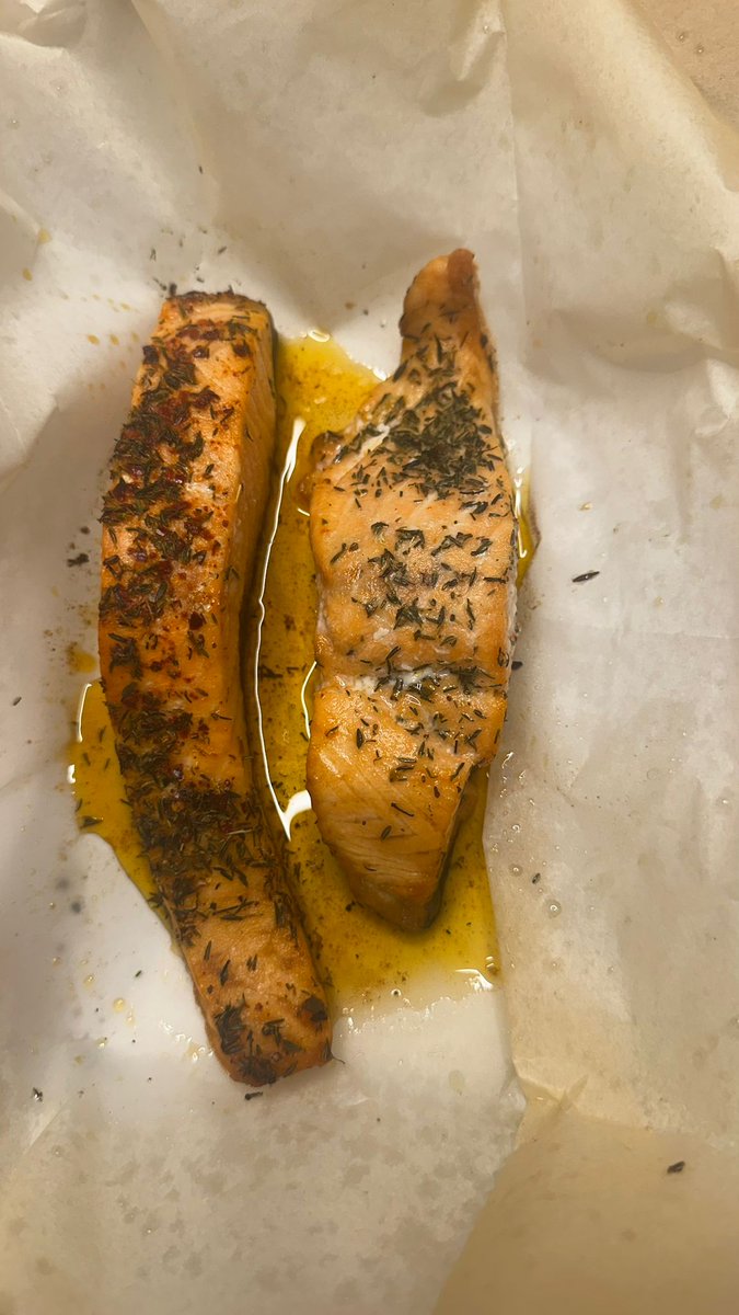 LoveVrerp's tweet photo. Rate the food from 1/10 used my ma recipe hehe 🙃

Tags : #Food #bakinh #makingfood #eat #bigback https://t.co/zoveBxbD1f