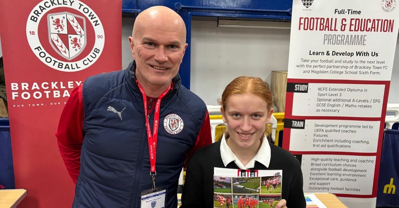 BrackleyTownFC's tweet photo. ⚽️ A new post-16 Football &amp; Education Programme was launched in Brackley this week.

Brackley Town Football Club &amp; Magdalen College School have joined up to offer current Year 11 students the opportunity to develop  football alongside gaining qualifications in the Sixth Form.