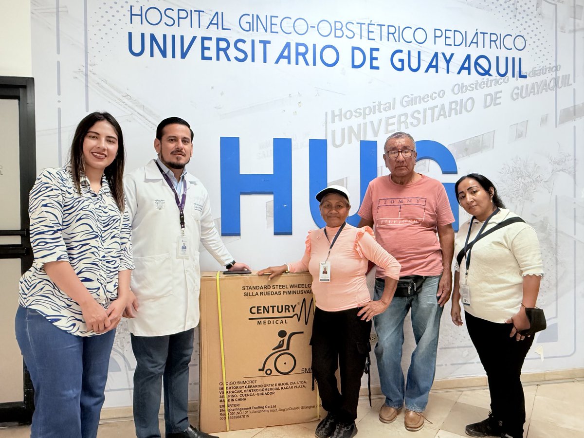 HUniversitarioG's tweet photo. Mediante gestiones realizadas por los integrantes del Comité de Usuarios del Servicio Público y Autoridades del @HUniversitarioG se realiza la entrega de ayuda técnica a paciente que padece de artrosis, con la finalidad de ofrecerle mejor calidad de vida. #ElNuevoEcuadorResuelve https://t.co/QvpasdhcCD