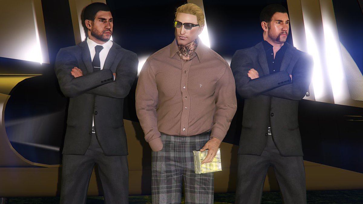 Wouldn’t be me if i arrived on time
#joshnyeparty25