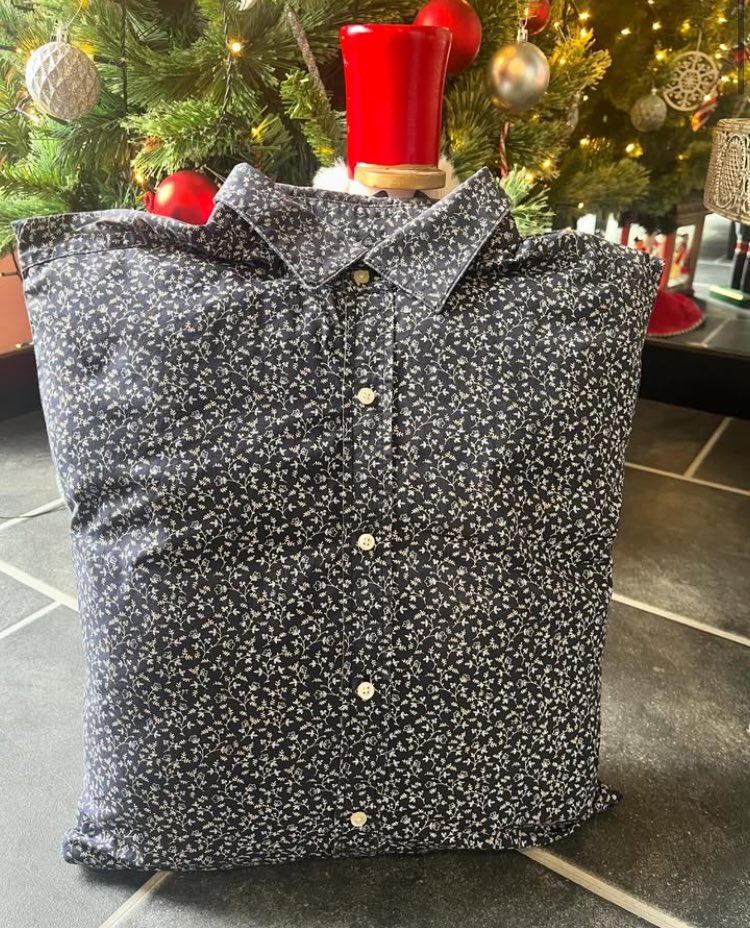 zipyardkilkenny's tweet image. A beautiful memory cushion made by The Zip Yard Kilkenny before Christmas 🪡 🧵 
#memorypillows #memorycushion #thezipyard #alterations