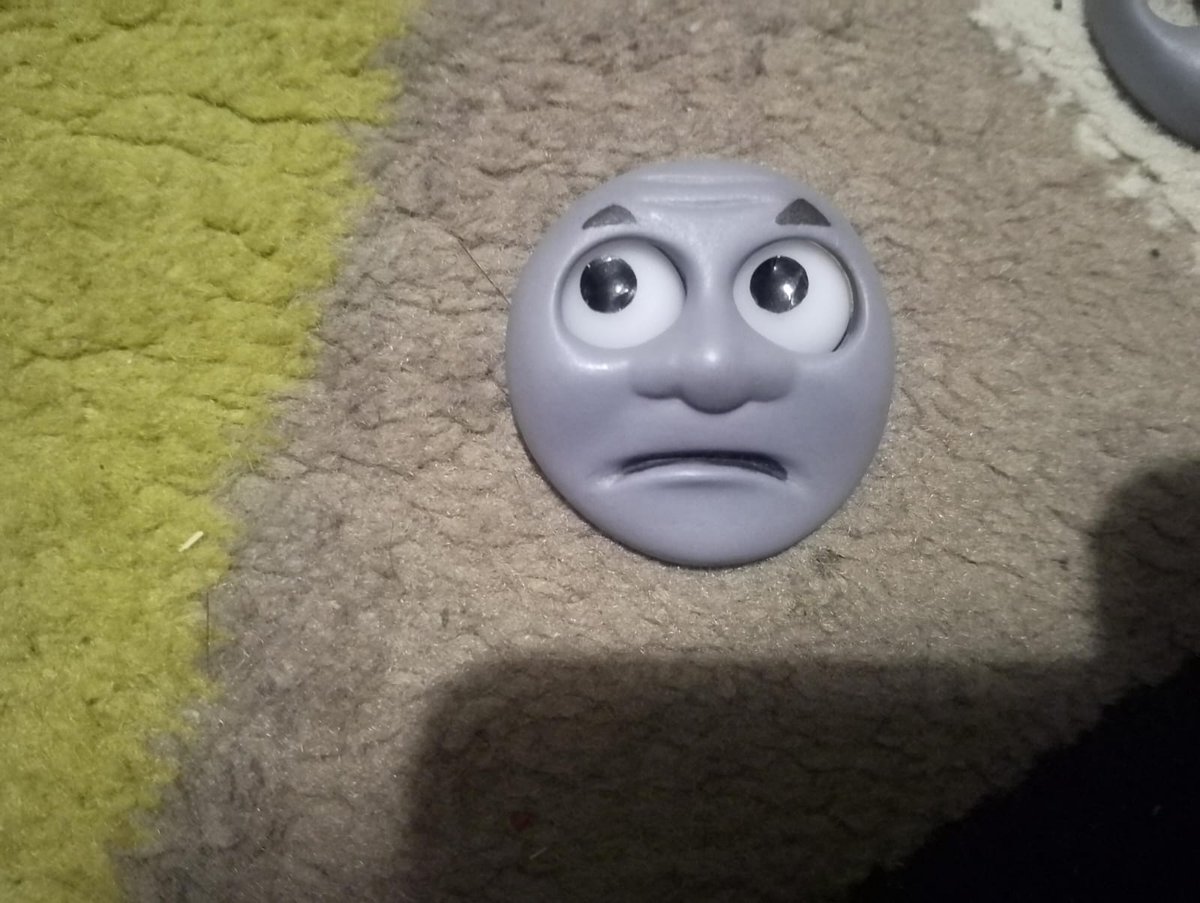 Another paint job! This time on resin printed scan of an original cast of Oliver's Speechless face courtesy of <a href="/The_lbsc_thomas/">knowah🍉</a>, once again for <a href="/gauge1sodor/">Sodor in Gauge 1</a>!