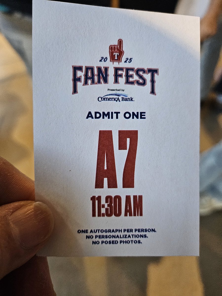 ๛♀∞♥«£ªÅZüŁ™®»♥∞♀๛ (@azulzafiro) on Twitter photo enjoying my <a href="/Rangers/">Texas Rangers</a> at
#rangersff2025 Ready for my <a href="/coreyseager_5/">Corey Seager</a> autograph!
thanks to <a href="/azulviolet/">karina</a> ⚾️ enjoying my <a href="/Rangers/">Texas Rangers</a> at
#rangersff2025 Ready for my <a href="/coreyseager_5/">Corey Seager</a> autograph!
thanks to <a href="/azulviolet/">karina</a> ⚾️