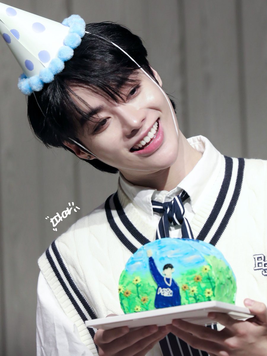 dadada9898's tweet image. ˗ˋˏ𓌉🎂𓇋ˎˊ˗

한빈아  HBD✨💗
우리 해바라기~ 항상 행복하자!!!

#HAPPY_HANBIN_DAY
#슈퍼한빈_슈퍼생축
#superHANBINday
#한빈 #HANBIN
#템페스트  #TEMPEST