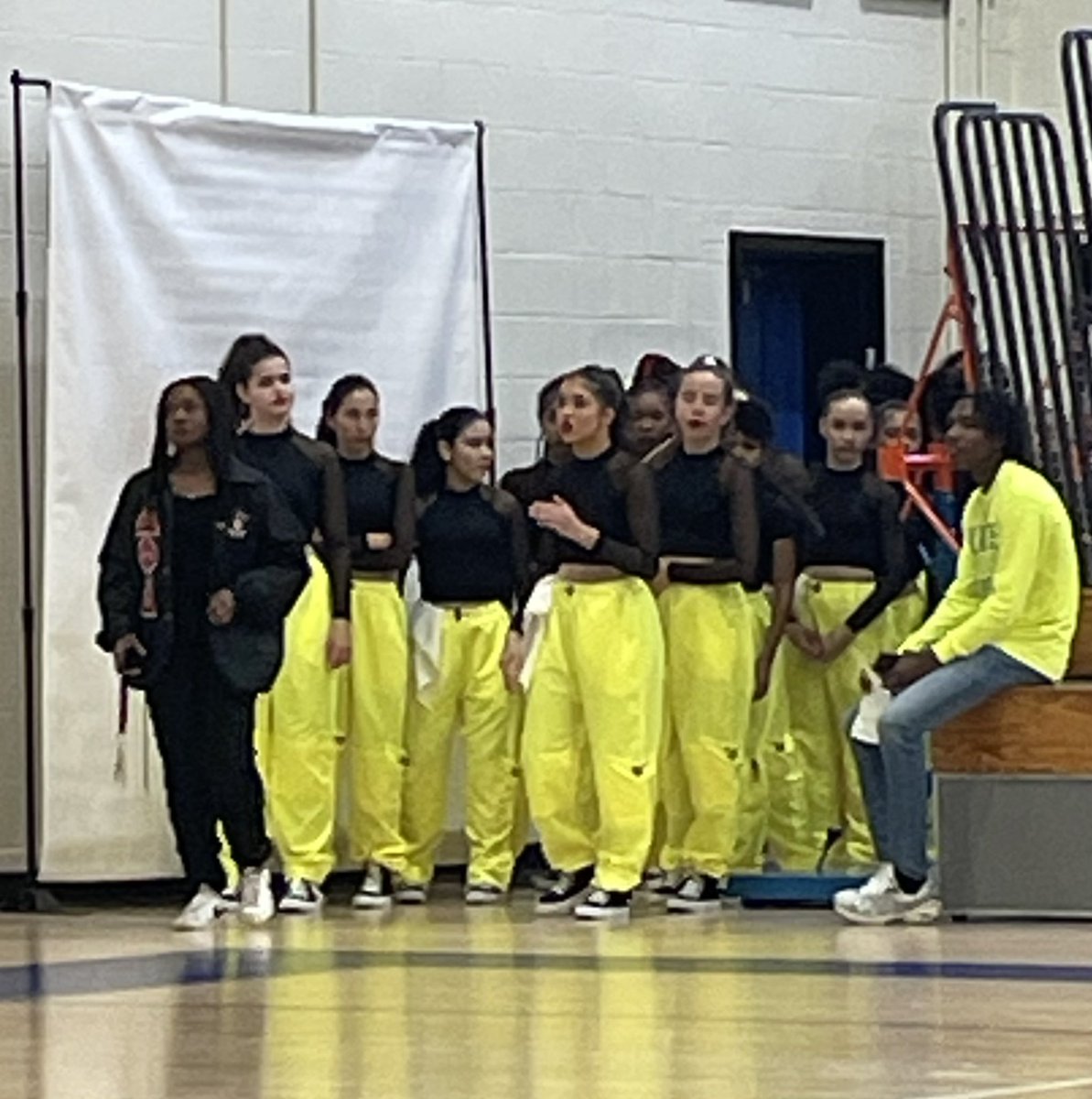 GeRodriguez72's tweet image. MLK Westside Invitational Dance Competition! Way to go Ms. Bryant Dance Team!👏🎉🎊 having so much fun! 
@MerriweatherEDU @SuttonCougars
