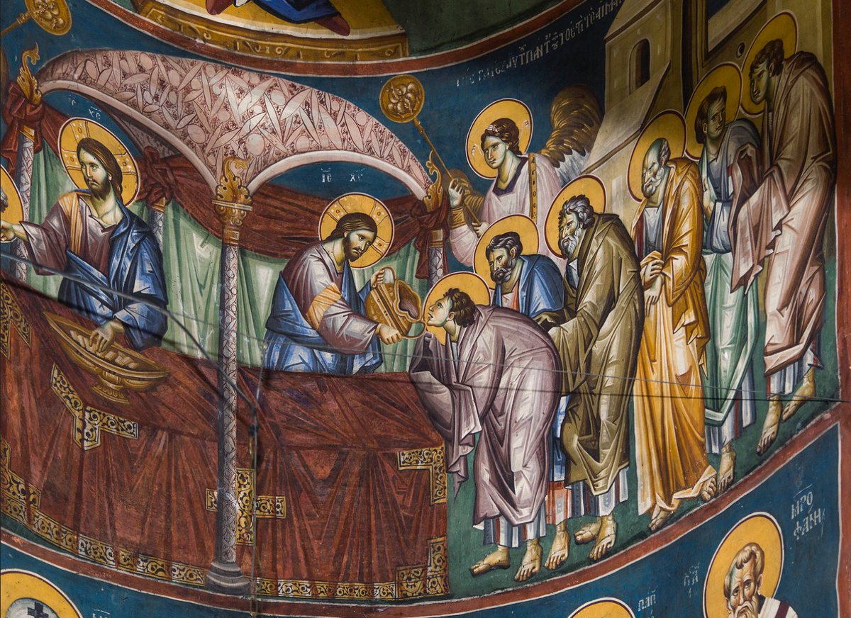 hmkherman's tweet image. Communion in two kinds. A thread. 🧵 The pre-eminent historian of the Byzantine Liturgy, Achimandrite Robert Taft, SJ, once noted that neither the Roman Rite nor the Byzantine Rite actually follows the double command of the Lord to “take, eat” and to “drink this.”