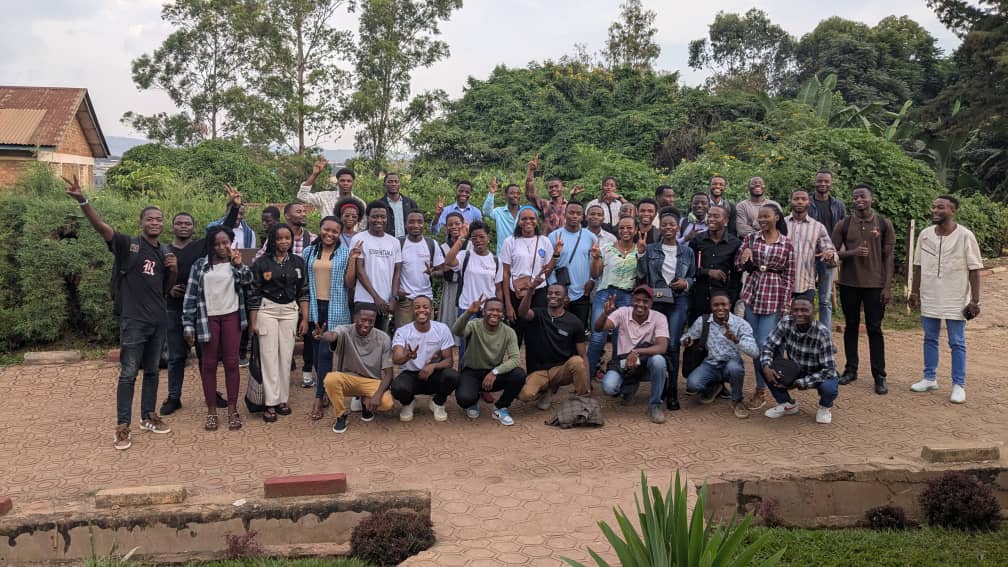 Salufa Amana tweet media