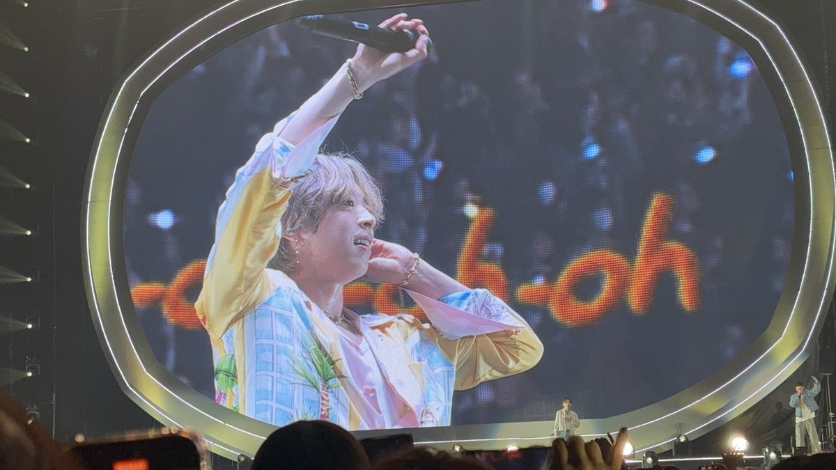_mrtc's tweet photo. 1/18 福岡PayPayドーム参戦！！！！！！！
SOTAお誕生日おめでとう🎂✨🎉
そしてLEOとMANATOの言葉に涙。
みんな綺麗でかっこよくて元気をたくさんもらえた♡ありがとう♡

 #BF_DOMETOUR_2BE https://t.co/46KDuKt2wP