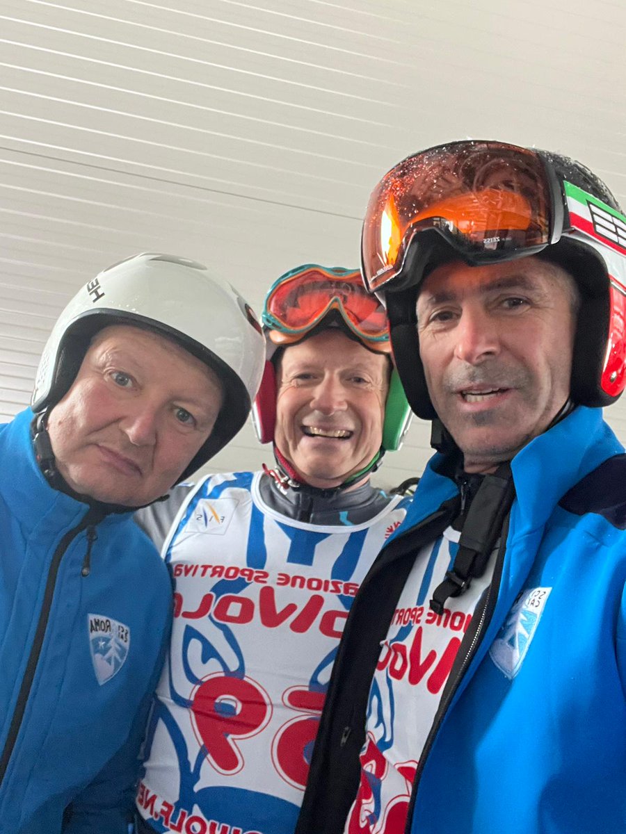 SciClubCAI_Roma's tweet image. Miglioriamo 🤩 ..... stavolta 2 #podi 🥉e in #CoppaItalia 💪 #bravissimi tutti i nostri #Master 👏👏 @FISICLS