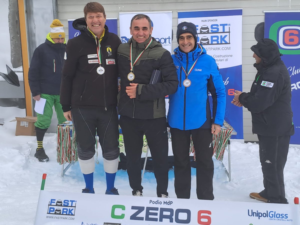 SciClubCAI_Roma's tweet image. Miglioriamo 🤩 ..... stavolta 2 #podi 🥉e in #CoppaItalia 💪 #bravissimi tutti i nostri #Master 👏👏 @FISICLS