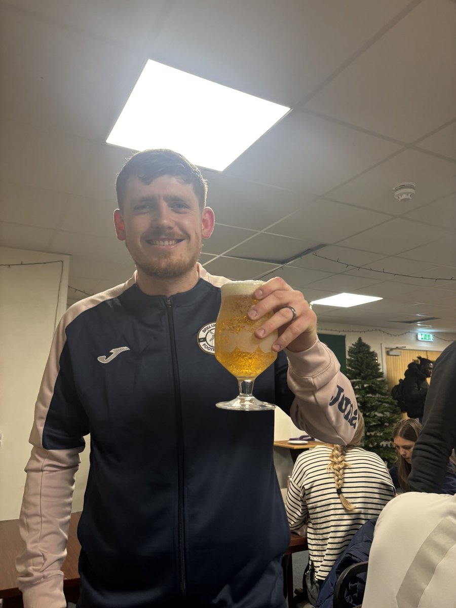 Marston Saints 1 - 7 Brill United 

⚽️⚽️ Joel Laver 
⚽️ Charlie Bateman
⚽️ Ben Crooks
⚽️ Aaron Morton
⚽️ Owen Cox
⚽️ Logan Mitchell 

Man of the match Charlie Bateman with a goal and a few assists from right back! 

UTB