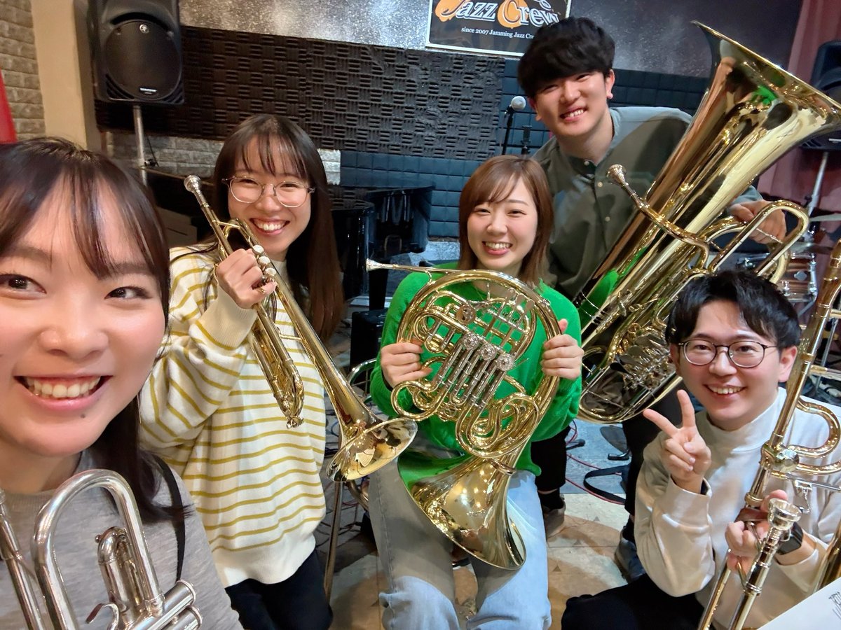 yukkytb's tweet photo. 演奏会のご案内です！

Sparkle Brass リサイタル Vol.3

金管五重奏の王道レパートリーは勿論、ミュージカル作品、ちょっとオトナな雰囲気を楽しんでいただける曲まで、メンバーや楽器の個性を感じられる聴きどころ満載のプログラムとなっております！❤️‍🔥

是非お越しいただけましたら幸いです🍀 https://t.co/sZf3lSbREF