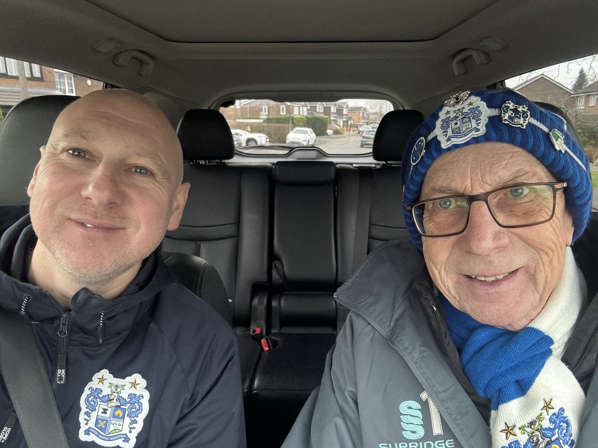 Black1eboy's tweet image. On our way @buryfcofficial. Just the two of us today as Ruby has broken her arm!! 😩🤕😢. Let’s get a big win for her today!! #BuryFC #PartOfIt #UTS 💙🤍