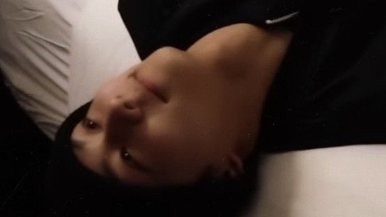 hapiyelo's tweet photo. Disconnected. 

#jaywon au wherein Paulo (jw) found his sweet escape in Burnham Park with a random busker named Ico (jy) amidst of his clashing mind. https://t.co/FLdLHYOL2l