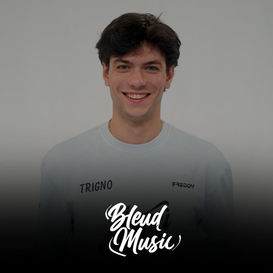 bleudmusic's tweet photo. Fuori ora, sul mio canale YouTube, il video lyrics della canzone di trigNO "Maledetta Milano"⬇️
https://t.co/yhVNbZrby0

#trigno #maledettamilano #amici24 #testo #lyrics #youtube https://t.co/knCWqo3CfO