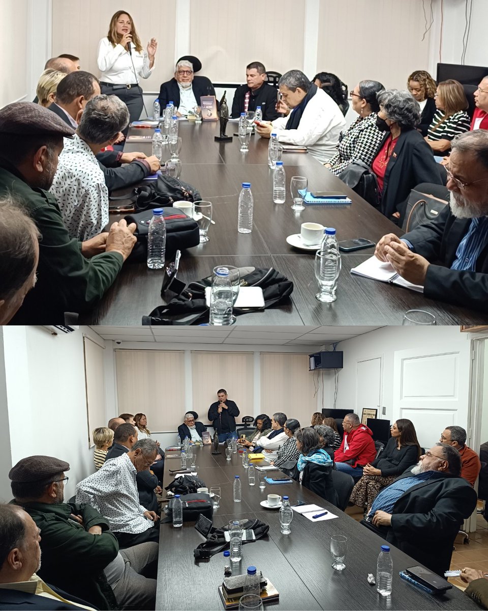 🎉📖 Gran jornada en la presentación de Intersaberes Nro 7: "Guerra entre misiles"! 🌍 Agradecemos a todos los que nos acompañaron. 💪🏼❤️ 

📥 Descarguen la revista en centrointersaber.org. ¡Sigamos construyendo puentes! 🌉 #Intersaberes #SolidaridadGlobal