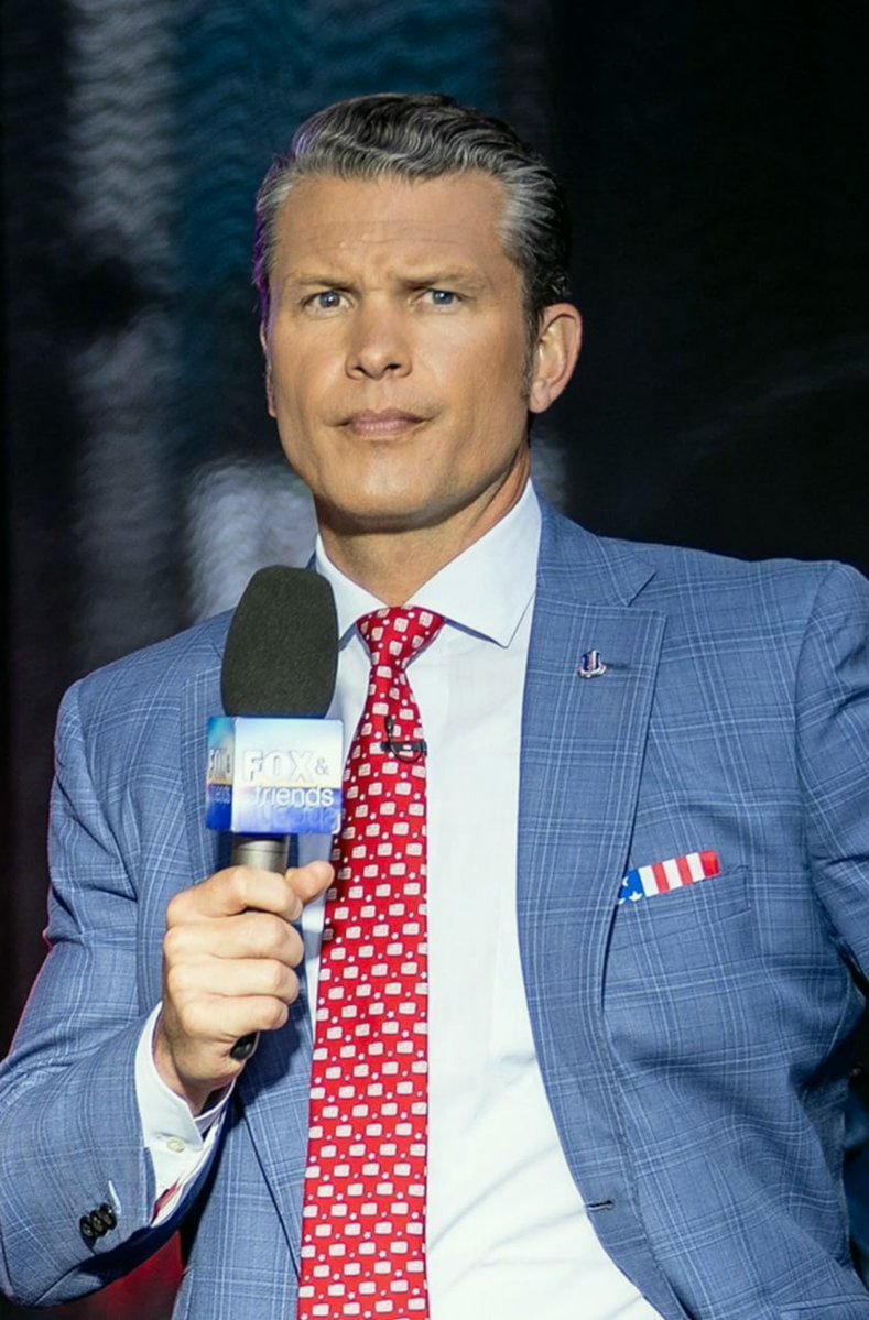 RedEagleUpdates's tweet image. Make your voices heard. If you want Pete Hegseth to be the Secretary of Defense, put a “👍” if you don’t, put a “👎”