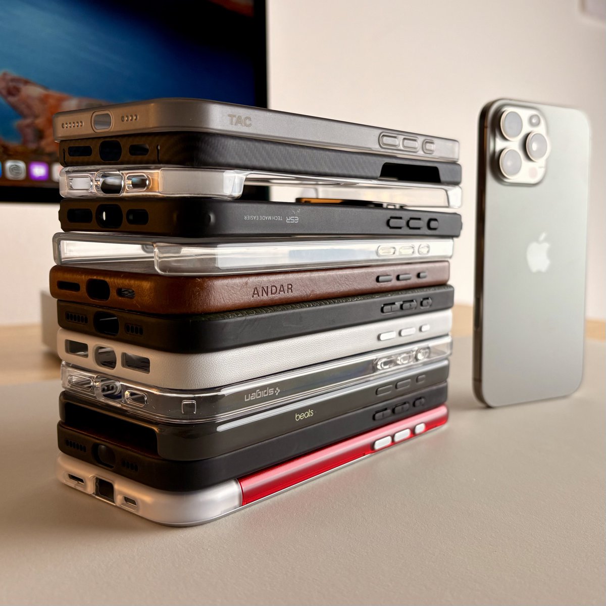 andrewjclare's tweet photo. I tested 12 iPhone 16 Pro Max cases over the last few months. From leather cases to thin ones, and even some with unique features, here are the best ones 🔥

Check it out the video here: https://t.co/ZXMzJGG8IV https://t.co/lCWWjVeUop